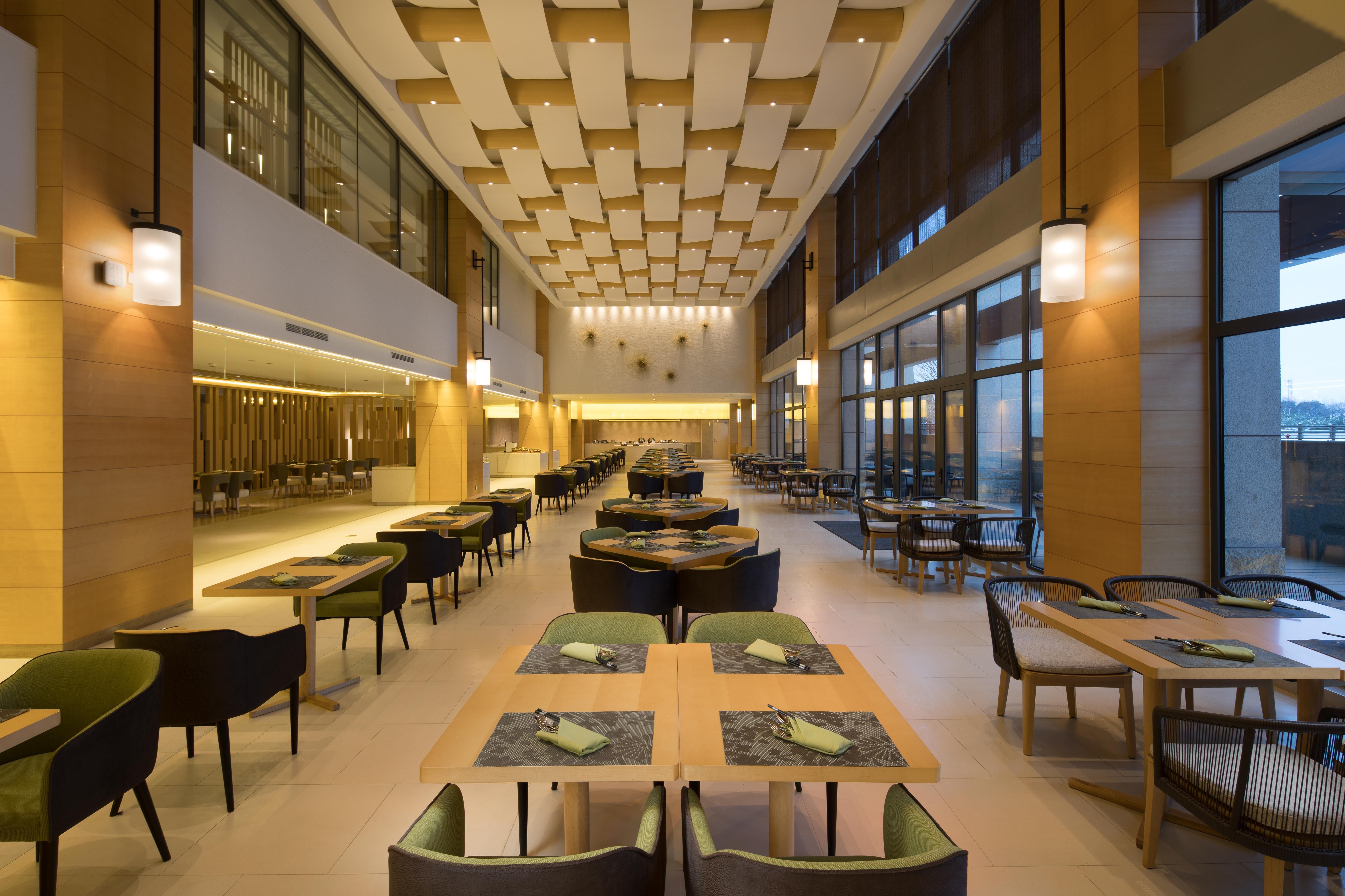 昆山花桥中城假日酒店 外观 照片