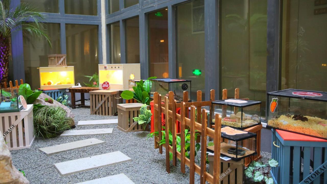 昆山花桥中城假日酒店 外观 照片